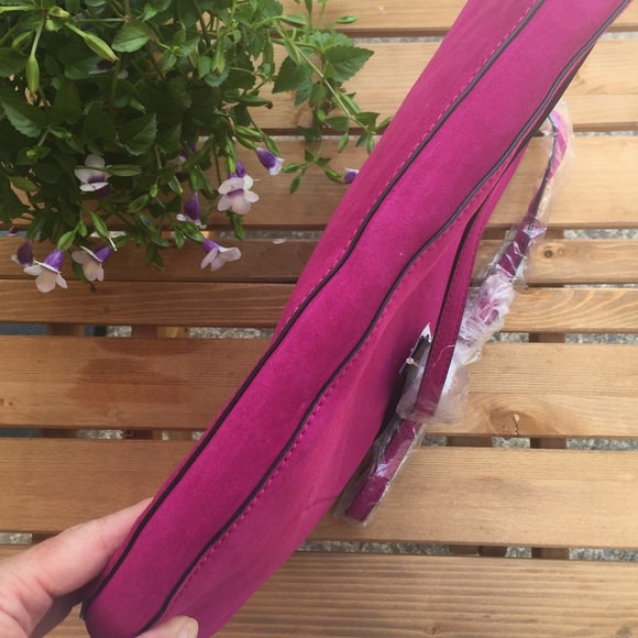 NWT Banana Republic Pink Suede Shoulder Bag - Picture 4 of 5